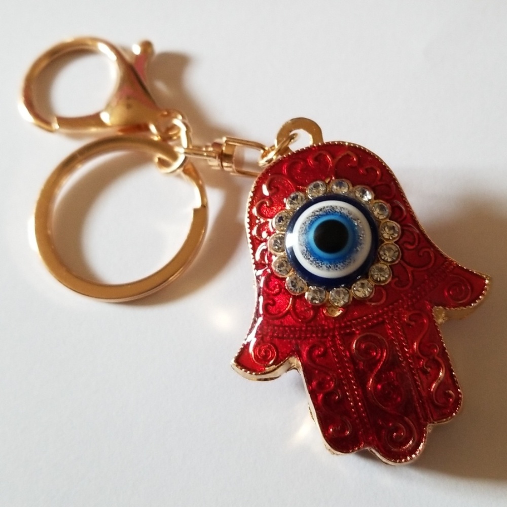 COPY - NWT Hamsa hand keychain.